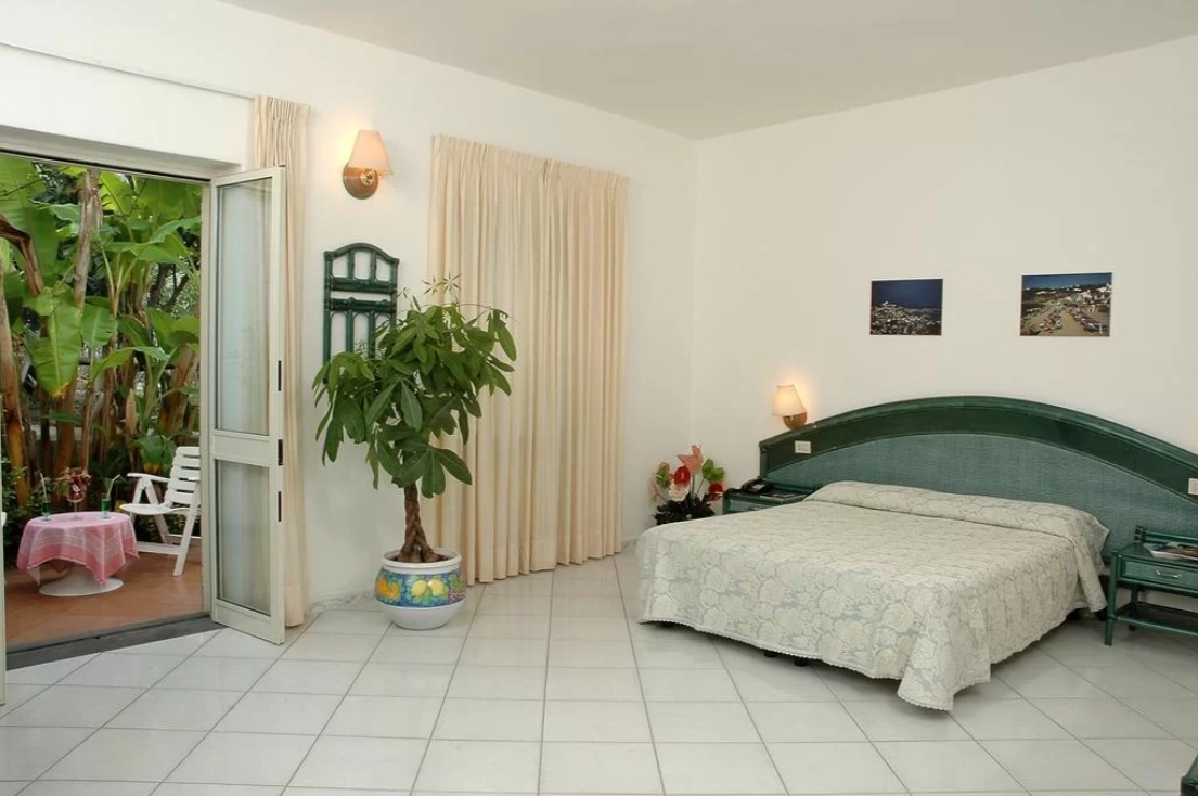 Offerte Giugno Hotel Colella Forio Terme ASL, Piscine e Benessere Lastminute